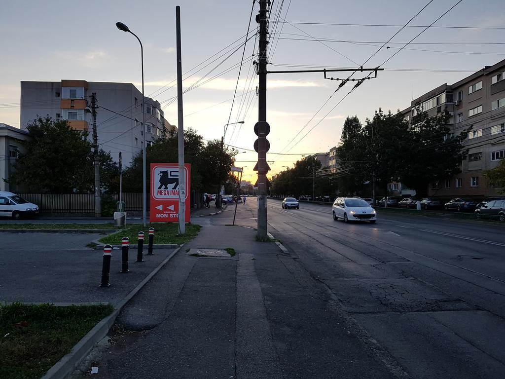 Woodstone Apartment Плоєшті Екстер'єр фото