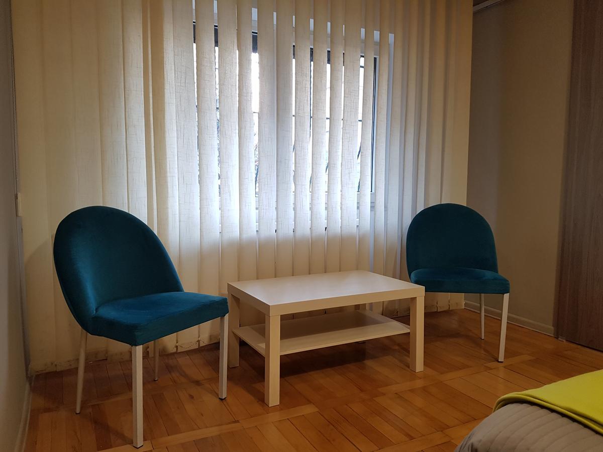 Woodstone Apartment Плоєшті Екстер'єр фото